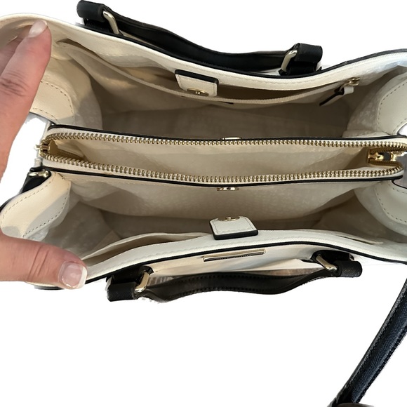 Kate spade. Medium. White.
